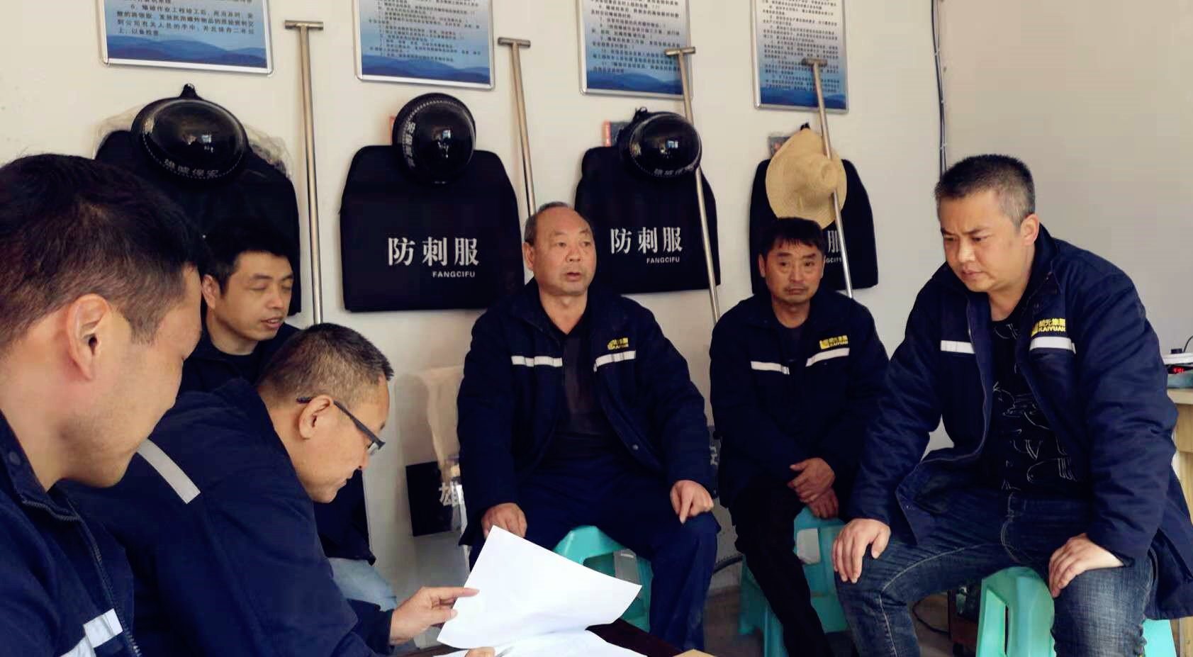 1543450854195160.jpg 1543450854195160.jpg